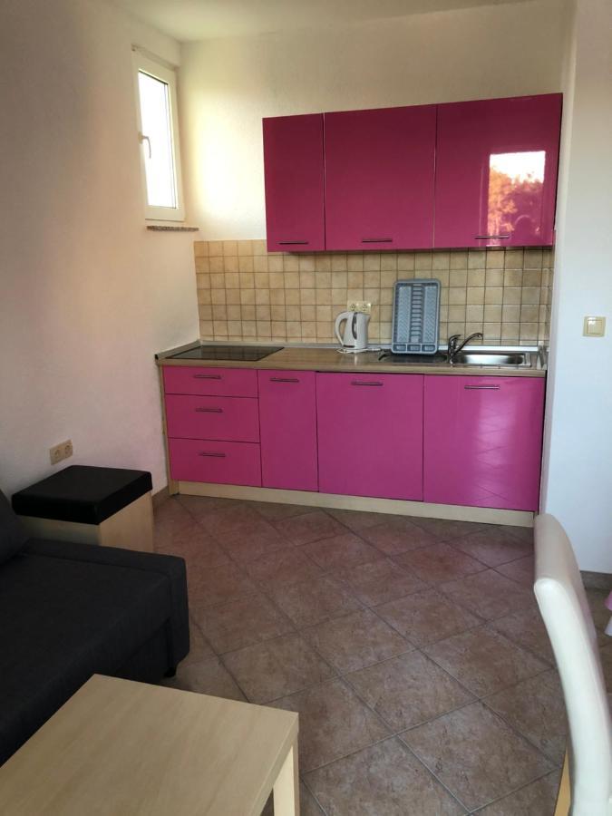 Miro Apartmani Ražanac Εξωτερικό φωτογραφία
