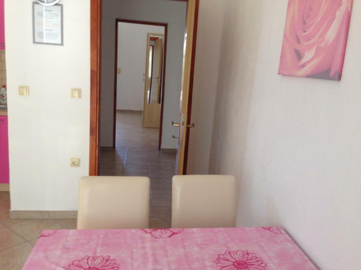 Miro Apartmani Ražanac Εξωτερικό φωτογραφία