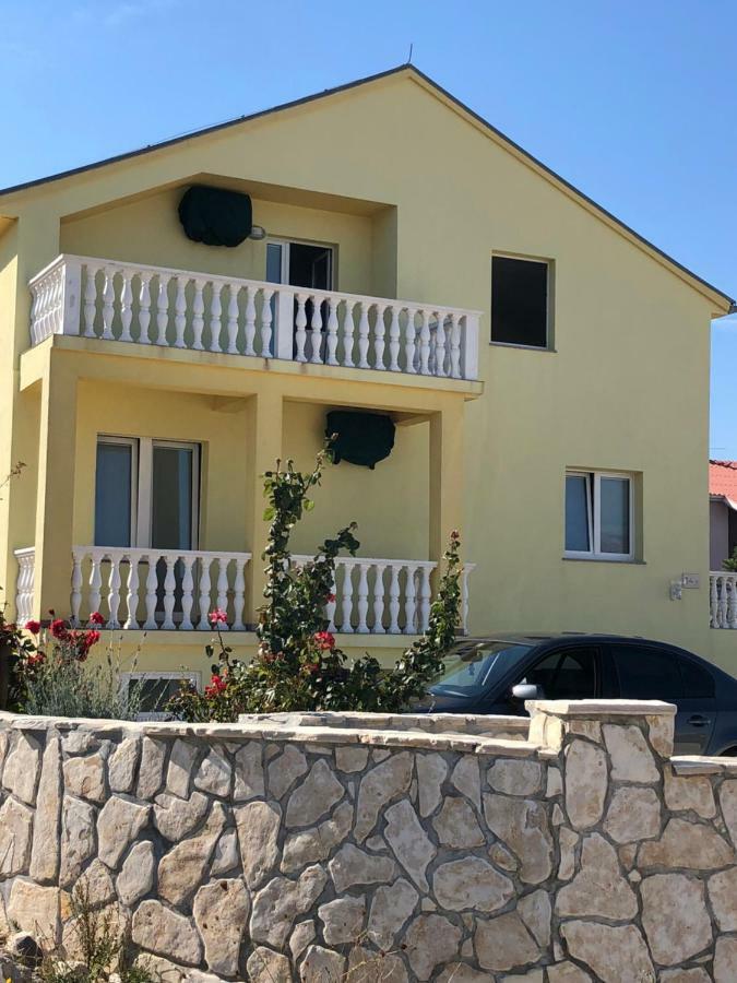 Miro Apartmani Ražanac Εξωτερικό φωτογραφία