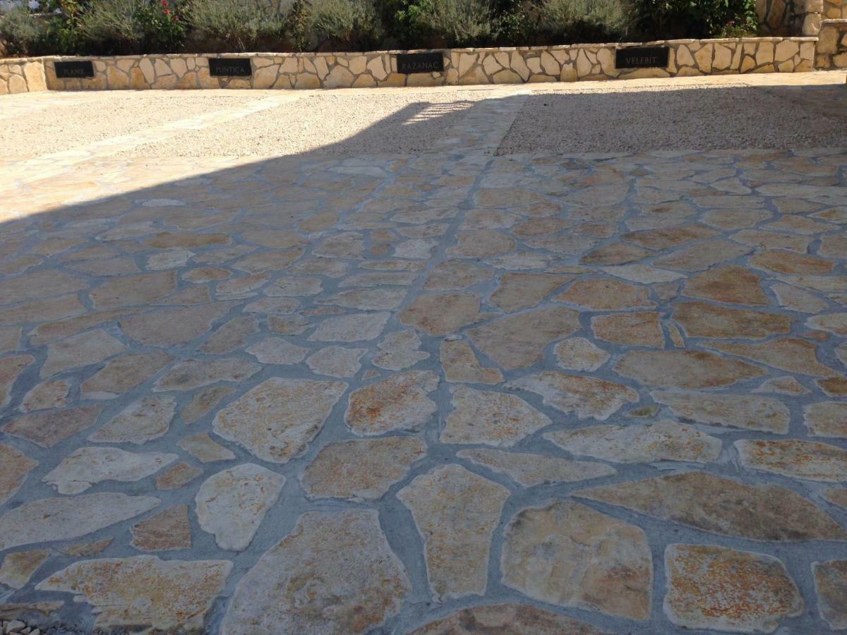 Miro Apartmani Ražanac Εξωτερικό φωτογραφία