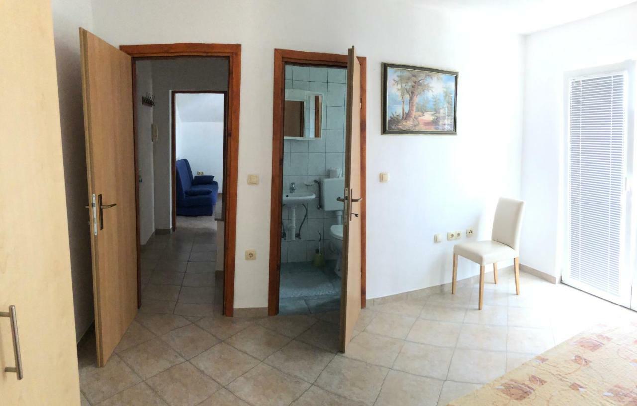 Miro Apartmani Ražanac Εξωτερικό φωτογραφία
